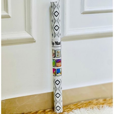 رول مطبخ مشمع 45*1متر بلاستك ابيض K302/6 مرسم اشكال هندسية ملون =VGR1